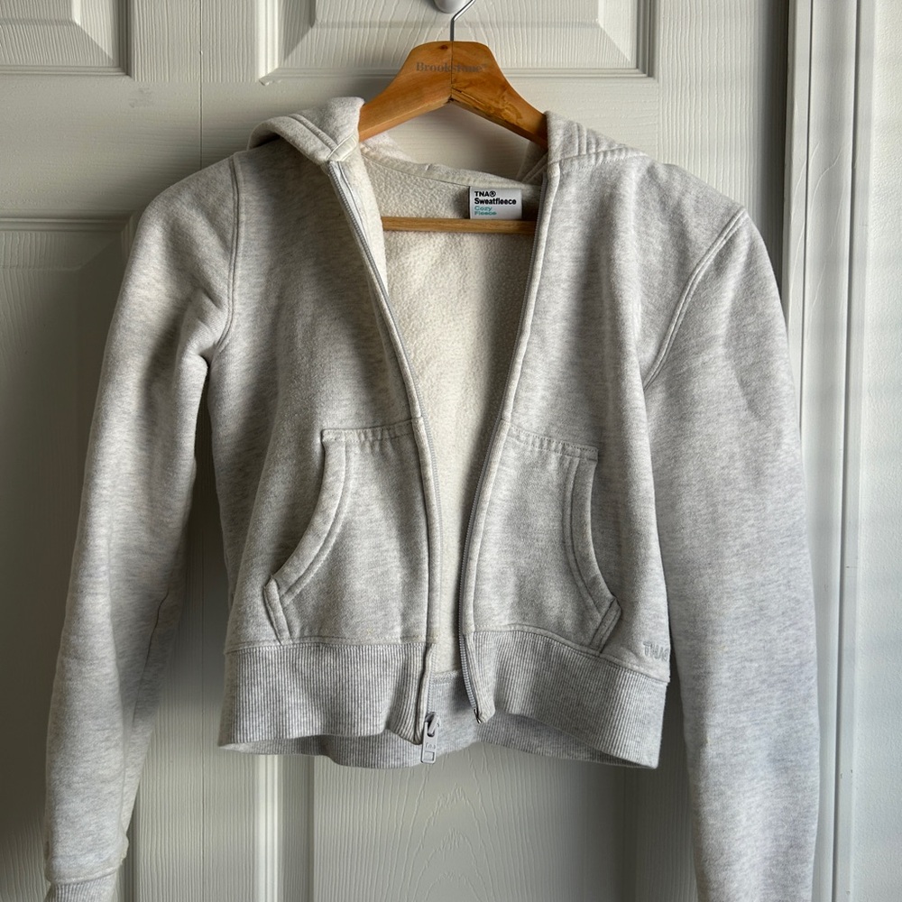 TNA Cozy Fleece Perfect Fit Cropped Heather Gray Zip-Up Hoodie